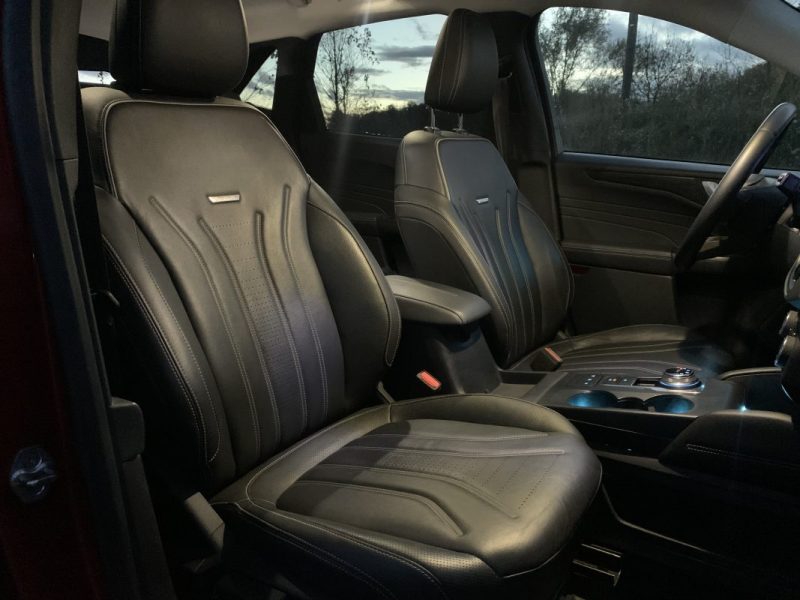 FORD KUGA 2.5 L Duratec 190 ch FlexiFuel Vignale Full options