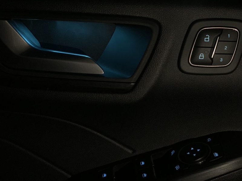 FORD KUGA 2.5 L Duratec 190 ch FlexiFuel Vignale Full options