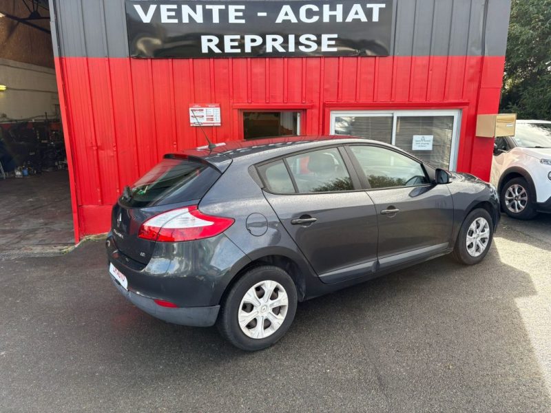 RENAULT MEGANE 1.5 DCI 90CH FAP AUTHENTIQUE ECO² 2011