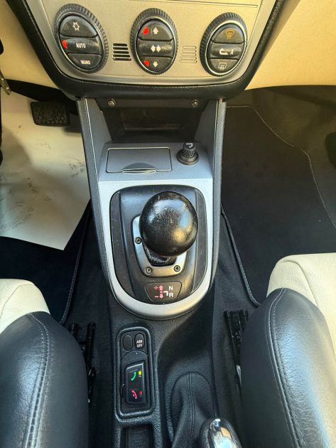 ALFA ROMEO 147 2.0I - 16V 150CV  TS DISTINCTIVE BOITE AUTO 1ER MAIN 