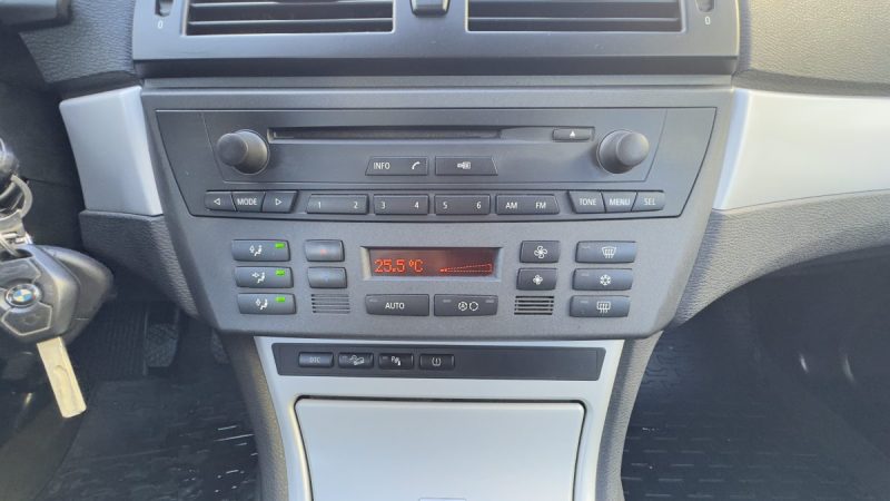 BMW X3 2,0I X-DRIVE SPORT GPS, ATTELAGE, XENON WEBASTO GARANTIE 6MOIS