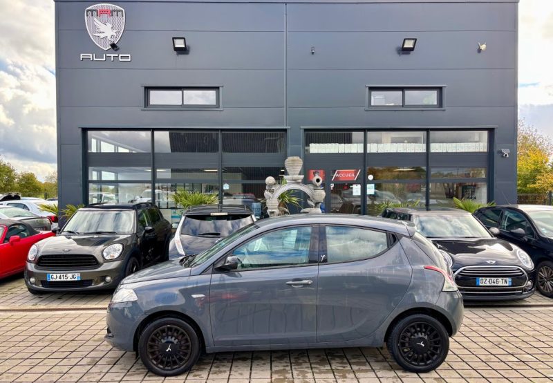 LANCIA YPSILON1.2L 70CH ELFANTINO 