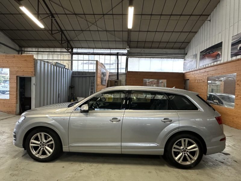 AUDI Q7 3.0 V6 TDI 218CH CLEAN TIPTRONIC 8 QUATTRO S-LINE