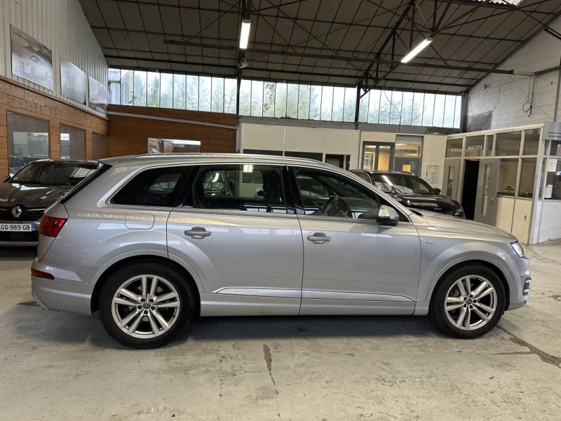AUDI Q7 3.0 V6 TDI 218CH CLEAN TIPTRONIC 8 QUATTRO S-LINE