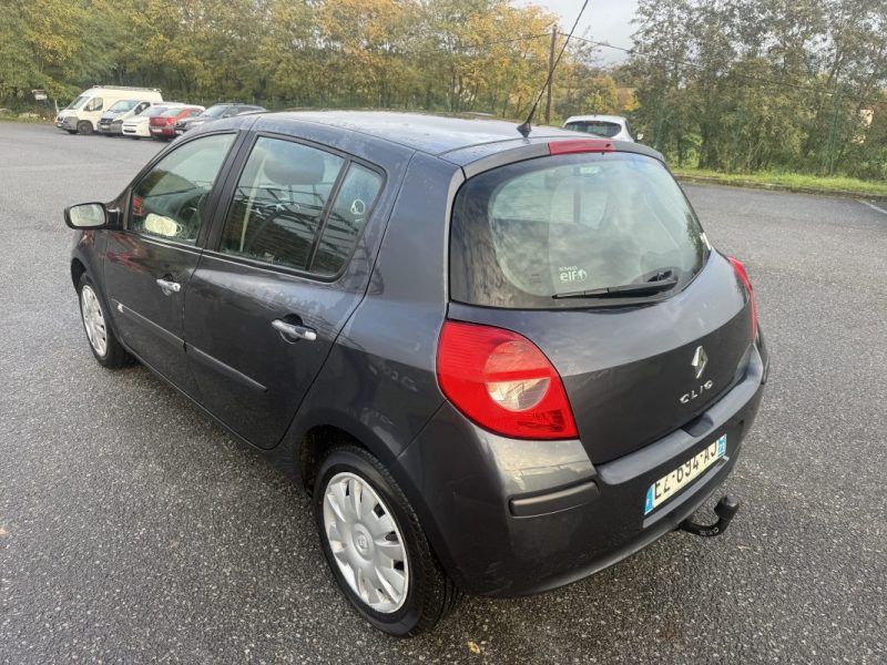RENAULT CLIO III 1.5 DCI 1461CM3 86CV  2007