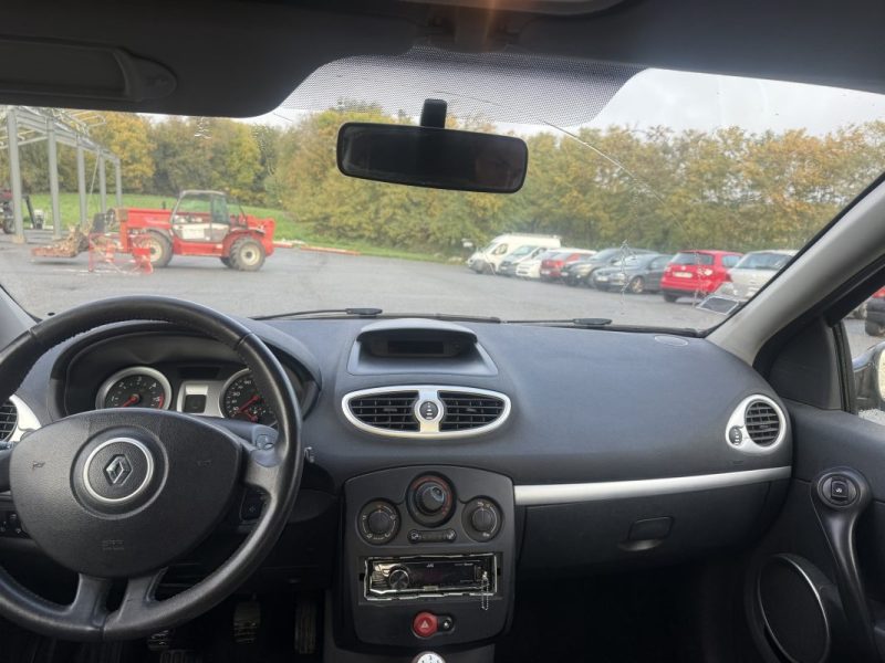 RENAULT CLIO III 1.5 DCI 1461CM3 86CV  2007