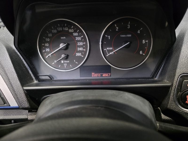 BMW SERIE 1 120d F20 / PACK M / BOITE AUTO / CHAINE OK