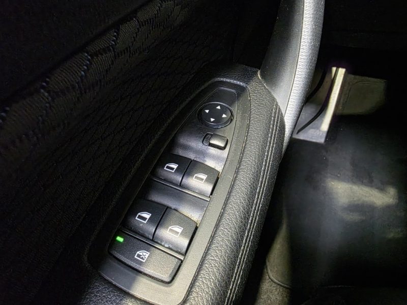 BMW SERIE 1 120d F20 / PACK M / BOITE AUTO / CHAINE OK