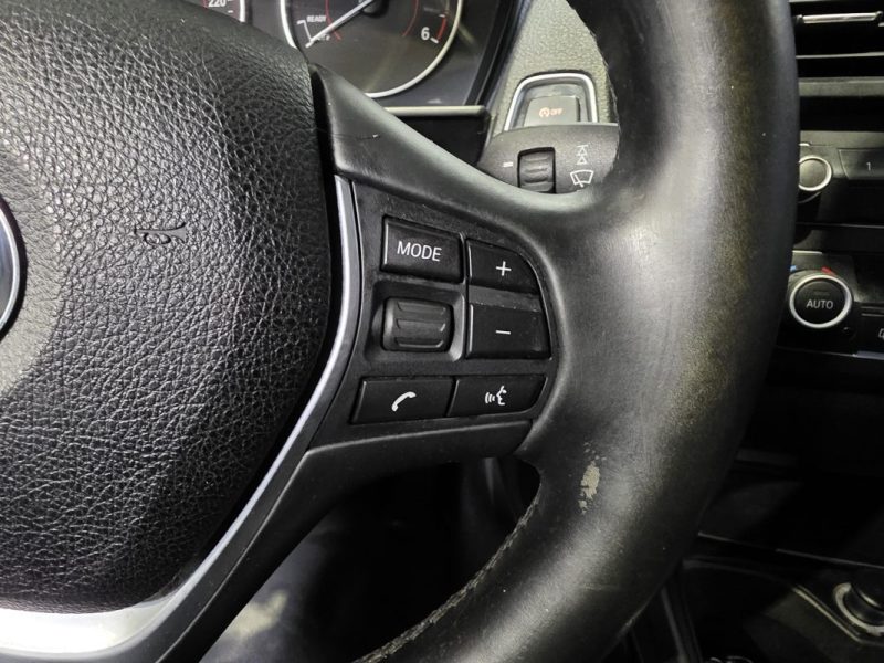 BMW SERIE 1 120d F20 / PACK M / BOITE AUTO / CHAINE OK