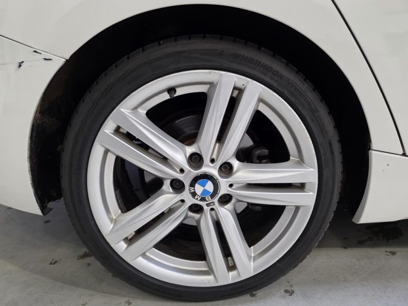 BMW SERIE 1 120d F20 / PACK M / BOITE AUTO / CHAINE OK