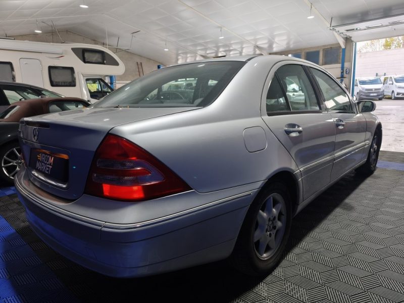 MERCEDES MERCEDES CLASSE C 180  - FINITION ELEGANCE - BOITE AUTOMATIQUE - CLIMATISATION  C180 CLASSIC BVA 2002
