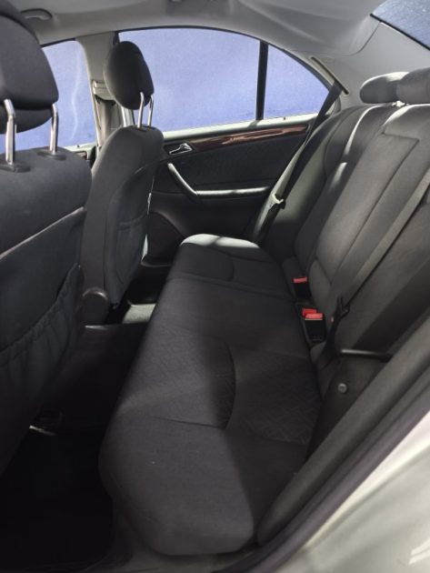 MERCEDES MERCEDES CLASSE C 180  - FINITION ELEGANCE - BOITE AUTOMATIQUE - CLIMATISATION  C180 CLASSIC BVA 2002