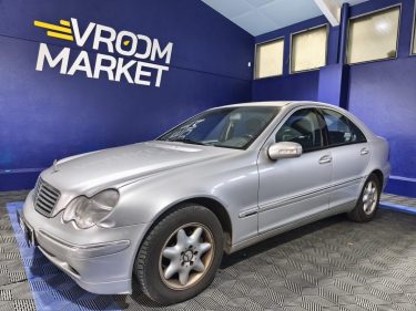 MERCEDES MERCEDES CLASSE C 180  - FINITION ELEGANCE - BOITE AUTOMATIQUE - CLIMATISATION  C180 CLASSIC BVA 2002