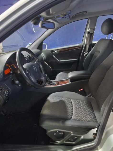 MERCEDES MERCEDES CLASSE C 180  - FINITION ELEGANCE - BOITE AUTOMATIQUE - CLIMATISATION  C180 CLASSIC BVA 2002