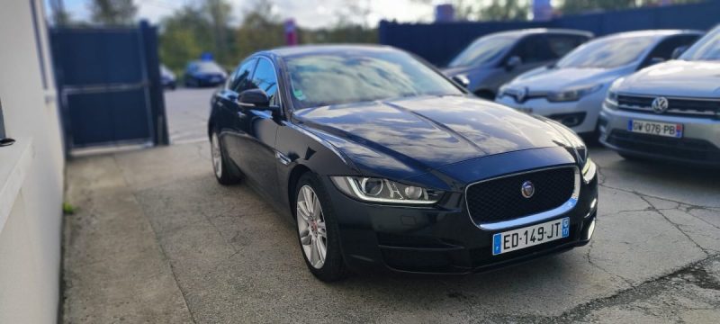 JAGUAR XE 20D PORTFOLIO 2016