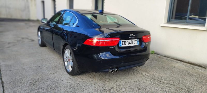 JAGUAR XE 20D PORTFOLIO 2016