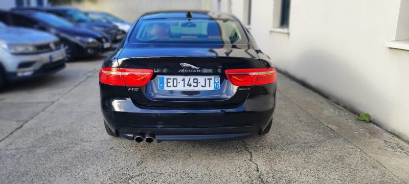 JAGUAR XE 20D PORTFOLIO 2016