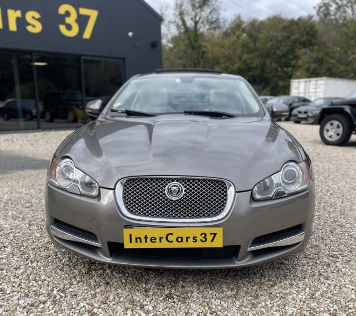 JAGUAR XF V6 3L D S LUXE PREMIUM 275 CH 2009