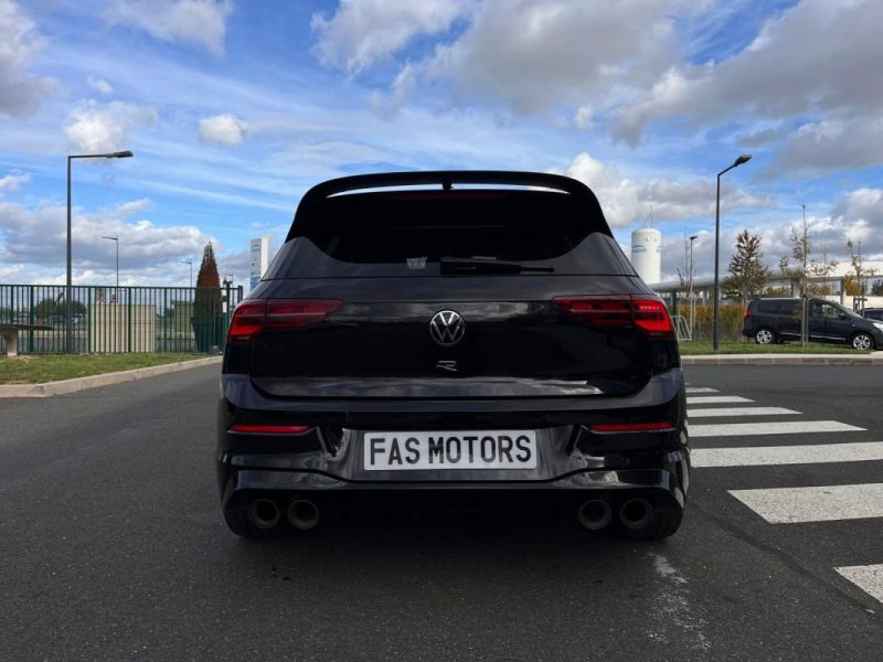 Volkswagen Golf 8 R • 320ch DSG7 4Motion 