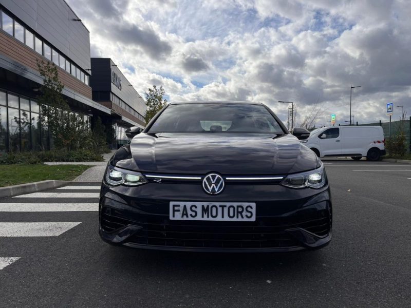 Volkswagen Golf 8 R • 320ch DSG7 4Motion 