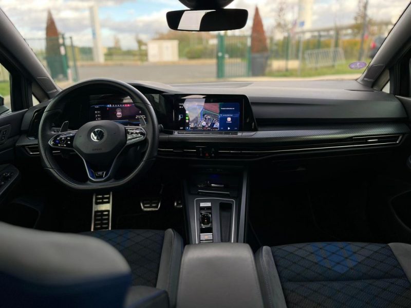 Volkswagen Golf 8 R • 320ch DSG7 4Motion 