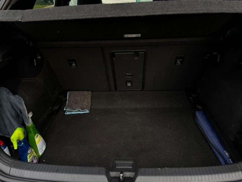 Volkswagen Golf 8 R • 320ch DSG7 4Motion 