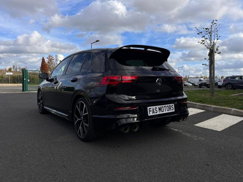 Volkswagen Golf 8 R • 320ch DSG7 4Motion 