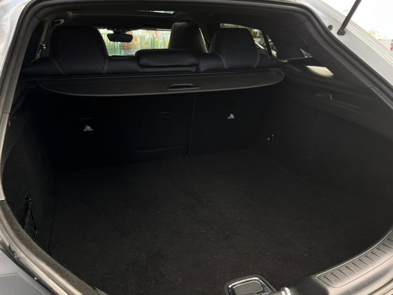 MERCEDES CLASSE CLA (2) SHOOTING BRAKE 180 WHITEART EDITION 7G-DCT - GARANTIE