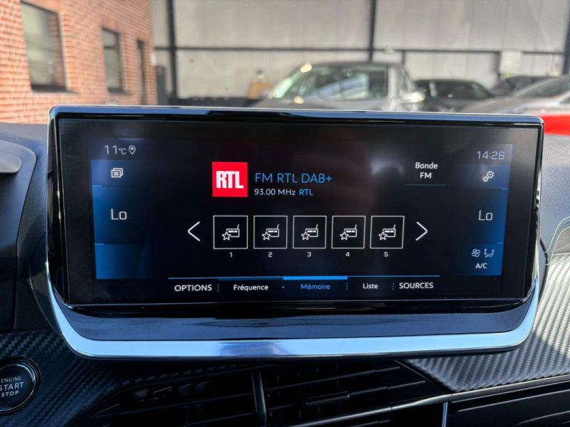 PEUGEOT 208 II 1.2 100Ch Gt Line 🚗 - Distribution neuve -✅  Révision complète✅ - Garantie 6 mois  