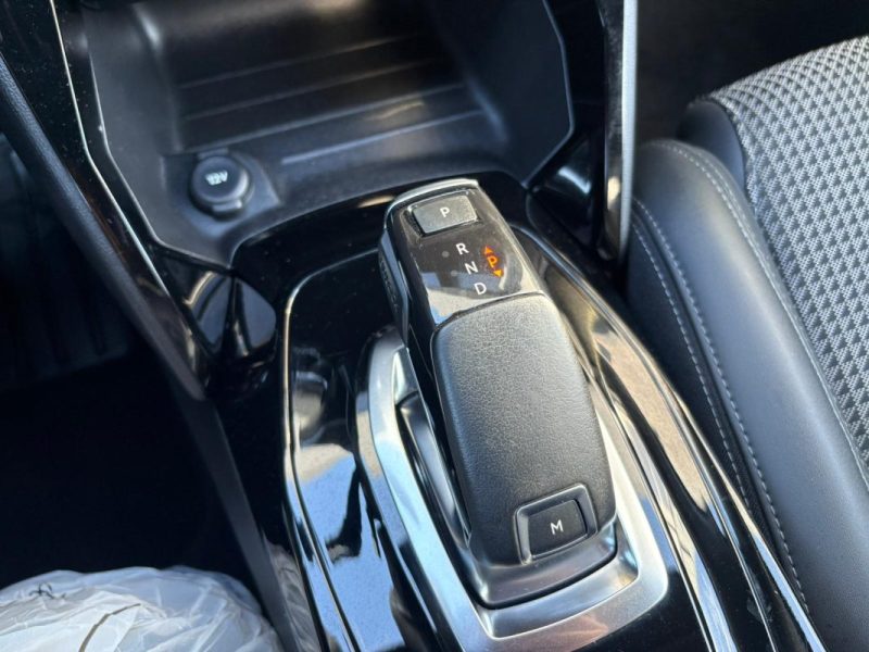 PEUGEOT 208 II 1.2 100Ch Gt Line 🚗 - Distribution neuve -✅  Révision complète✅ - Garantie 6 mois  