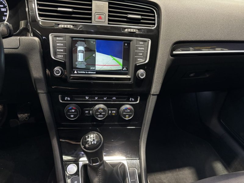 Volkswagen Golf 7 1.4 TSI 150ch Carat - Attelage amovible - Caméra de recul - Régulateur adaptatif