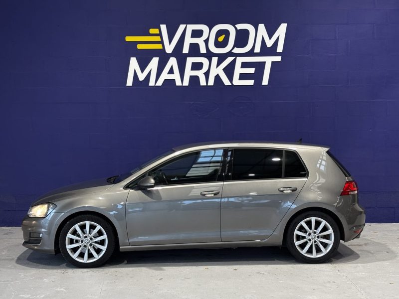 Volkswagen Golf 7 1.4 TSI 150ch Carat - Attelage amovible - Caméra de recul - Régulateur adaptatif