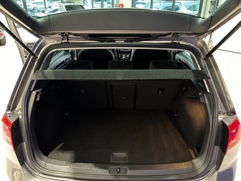 Volkswagen Golf 7 1.4 TSI 150ch Carat - Attelage amovible - Caméra de recul - Régulateur adaptatif