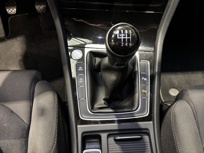 Volkswagen Golf 7 1.4 TSI 150ch Carat - Attelage amovible - Caméra de recul - Régulateur adaptatif
