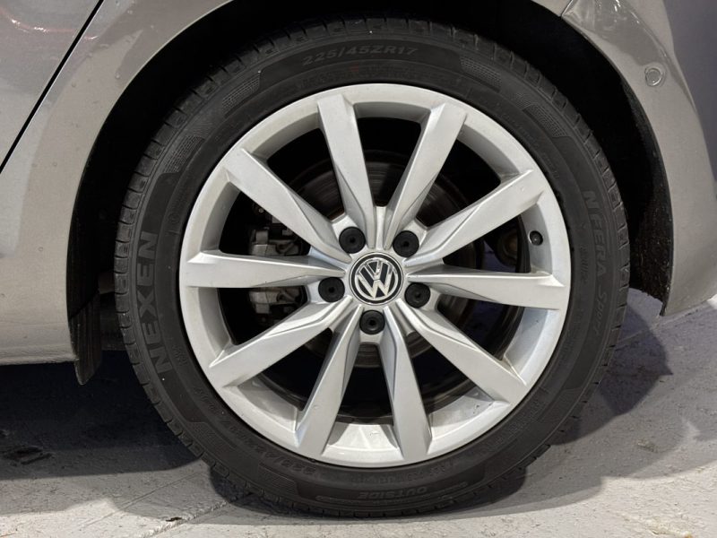 Volkswagen Golf 7 1.4 TSI 150ch Carat - Attelage amovible - Caméra de recul - Régulateur adaptatif