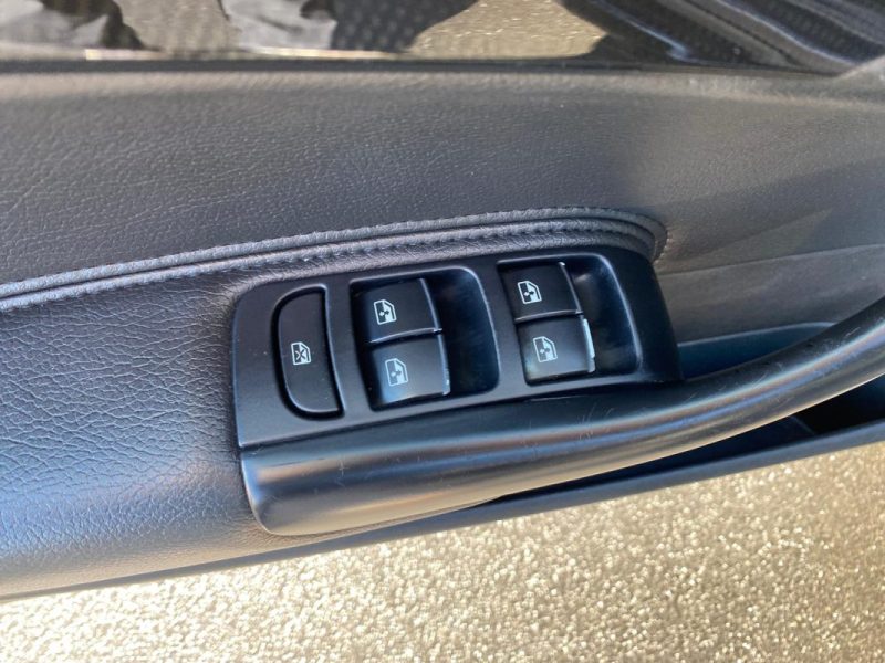 SAAB 9-3 Vector TX 1.9 TID 150ch 🚗🔥 Sièges chauffants 🛋️ Clim ❄️ Reprise 🔄 Garantie 6 mois ✅