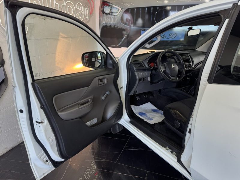 MITSUBISHI L200 / TRITON 2.4 DI-D 4WD 2442CM3 154CV  2015 TTC