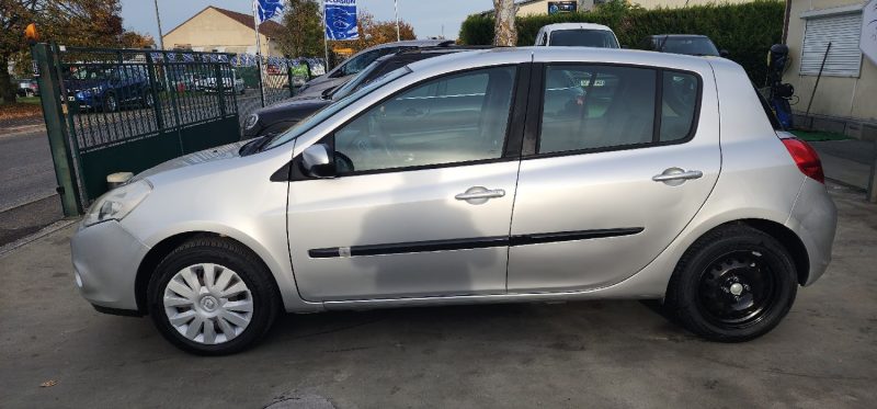RENAULT CLIO 1.5DCI AUTHENTIQUE  2010
