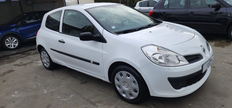 RENAULT CLIO SOCIETE AIR 1.5DCI 85 2008