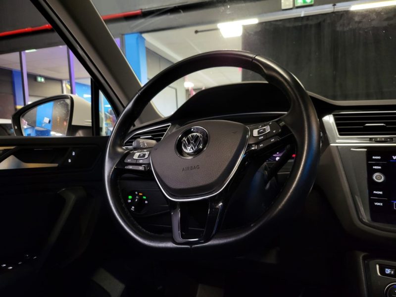 VOLKSWAGEN TIGUAN CARAT 1.5 TSI 150ch DSG7 / TOIT OUVRANT  APPLE CAR PLAY  CAMERA DE RECUL