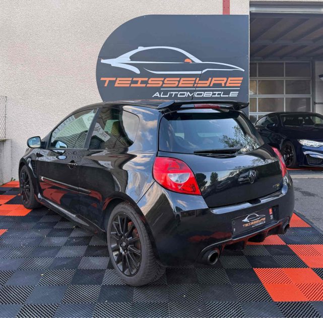 RENAULT CLIO III RS PHASE 2 2.0 201CH - SIEGES CHAUFFANTS - TOMTOM