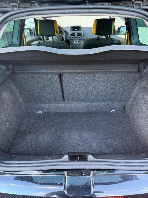 RENAULT CLIO III RS PHASE 2 2.0 201CH - SIEGES CHAUFFANTS - TOMTOM