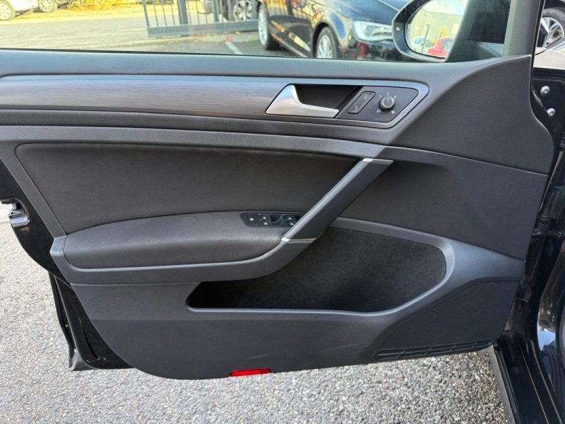 VOLKSWAGEN GOLF VII 1.6 TDI 115CH CONFORTLINE BLUEMOTION BUSINESS 2018