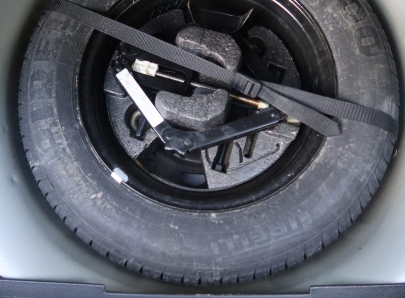 PEUGEOT 406 1.8 ESSENCE 16V ST 110 CH 2000