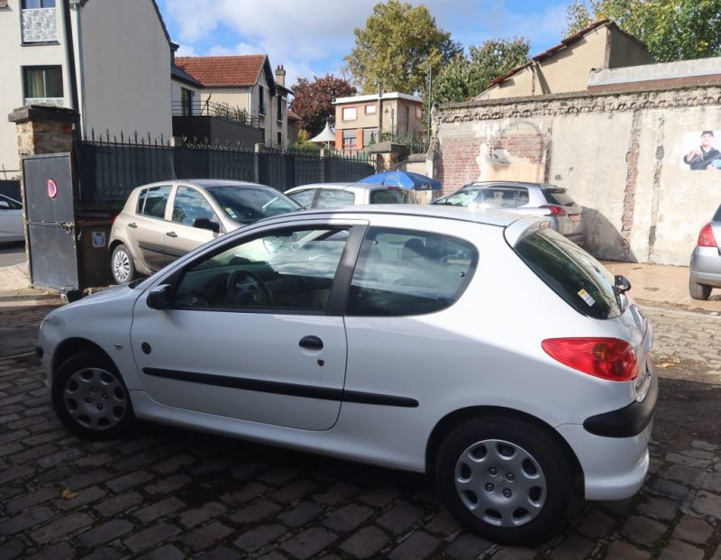 PEUGEOT 206 POP ART 1.1I 60 CH 2005