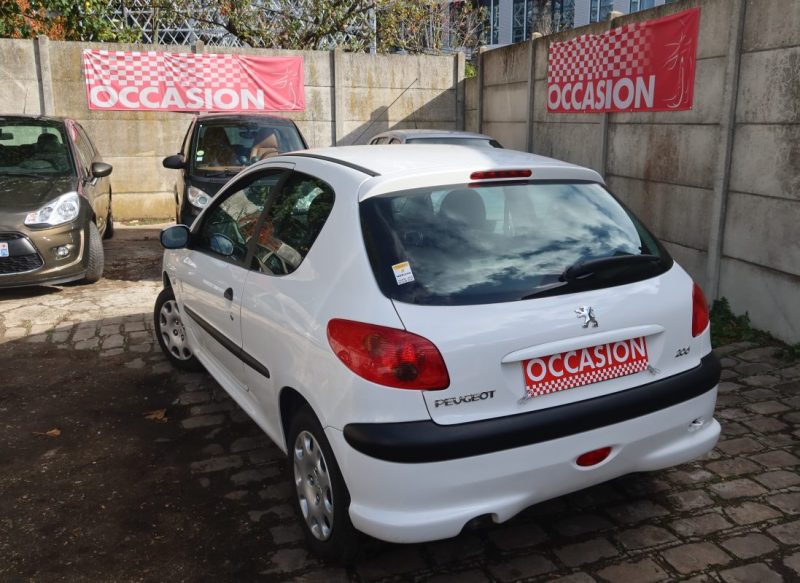 PEUGEOT 206 POP ART 1.1I 60 CH 2005