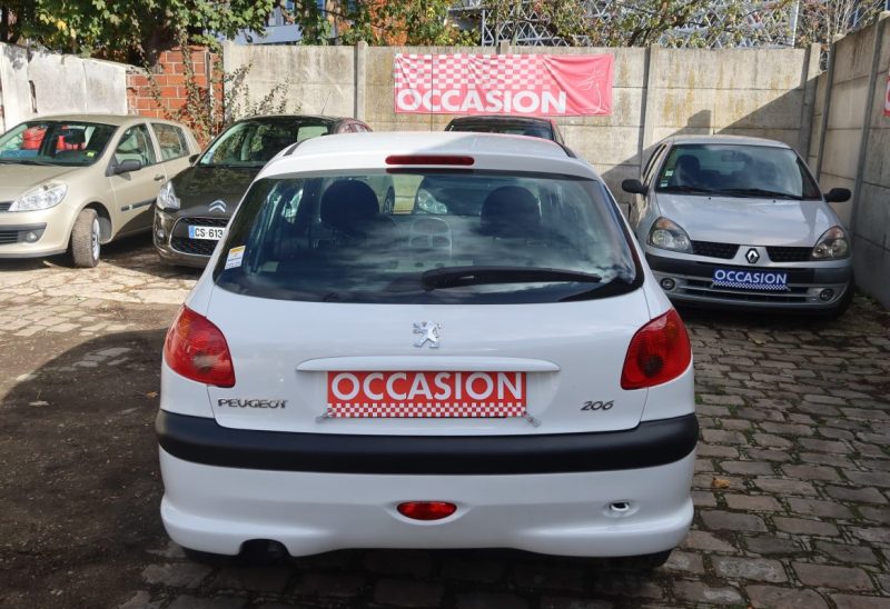 PEUGEOT 206 POP ART 1.1I 60 CH 2005