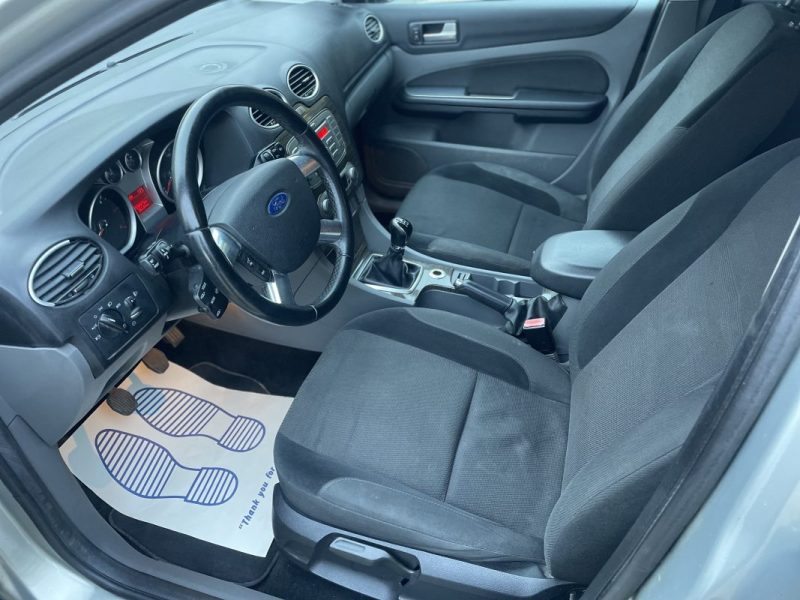 FORD FOCUS SW 1800 TDCI TREND 115 2008 VOLANT MOTEUR + KIT D'EMBRAYAGE + DISQUES PLAQUETTES ARR