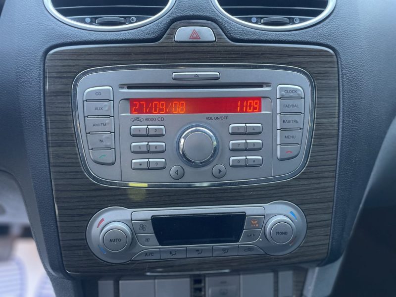 FORD FOCUS SW 1800 TDCI TREND 115 2008 VOLANT MOTEUR + KIT D'EMBRAYAGE + DISQUES PLAQUETTES ARR