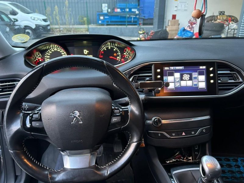 Peugeot 308 SW II 1.6 BLUEHDI 120 ch 